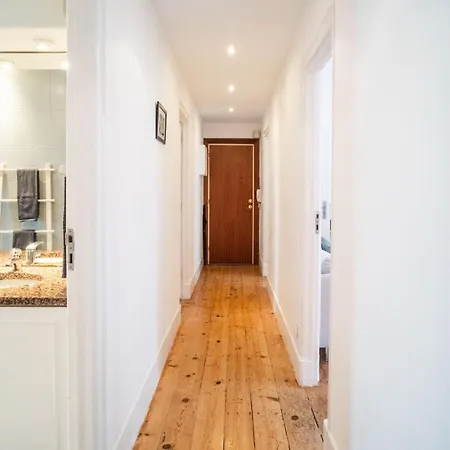 Appartement Private Terrace & View At Principe Real Lissabon
